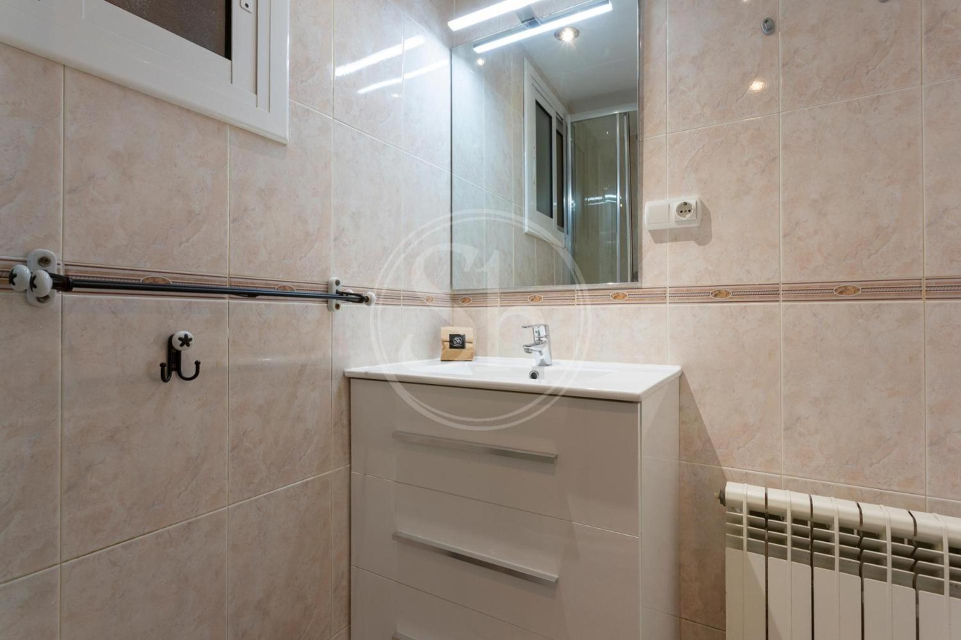 Practico Apartamento Cerca De Estacion De Sants Барселона Екстер'єр фото
