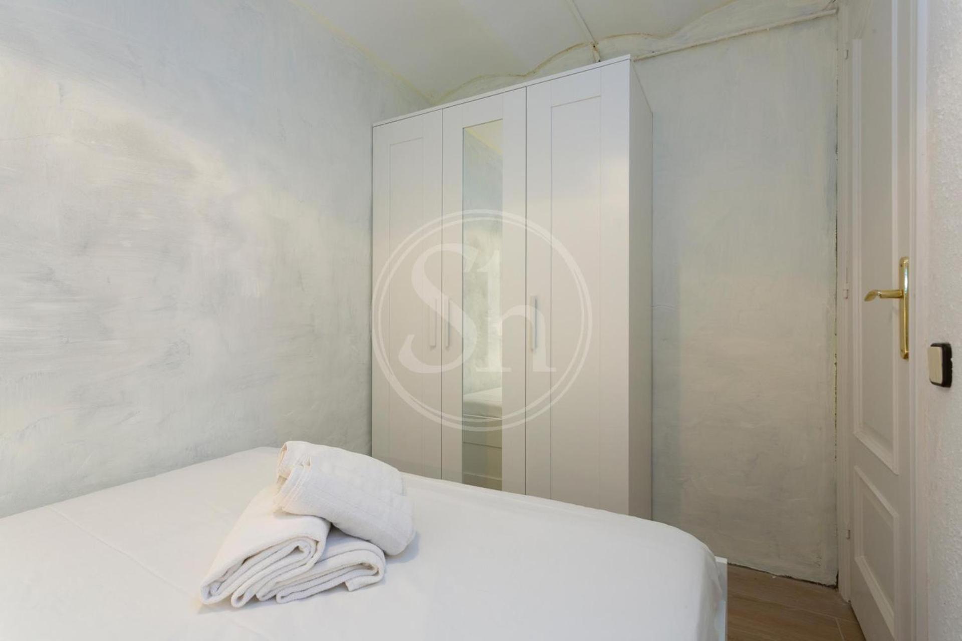 Practico Apartamento Cerca De Estacion De Sants Барселона Екстер'єр фото